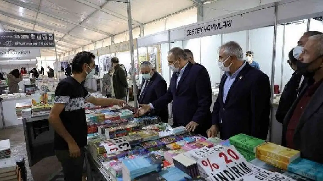 Gemlik'te Kitap Fuarı başladı