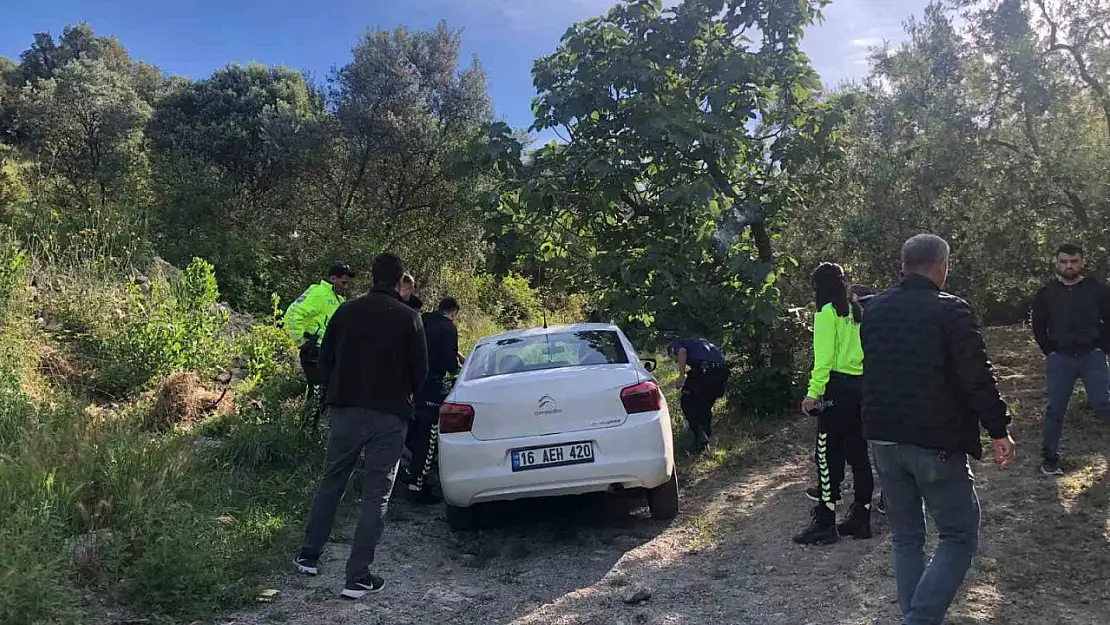 Gemlik'te polisten kaçan araç, terk edilmiş olarak bulundu