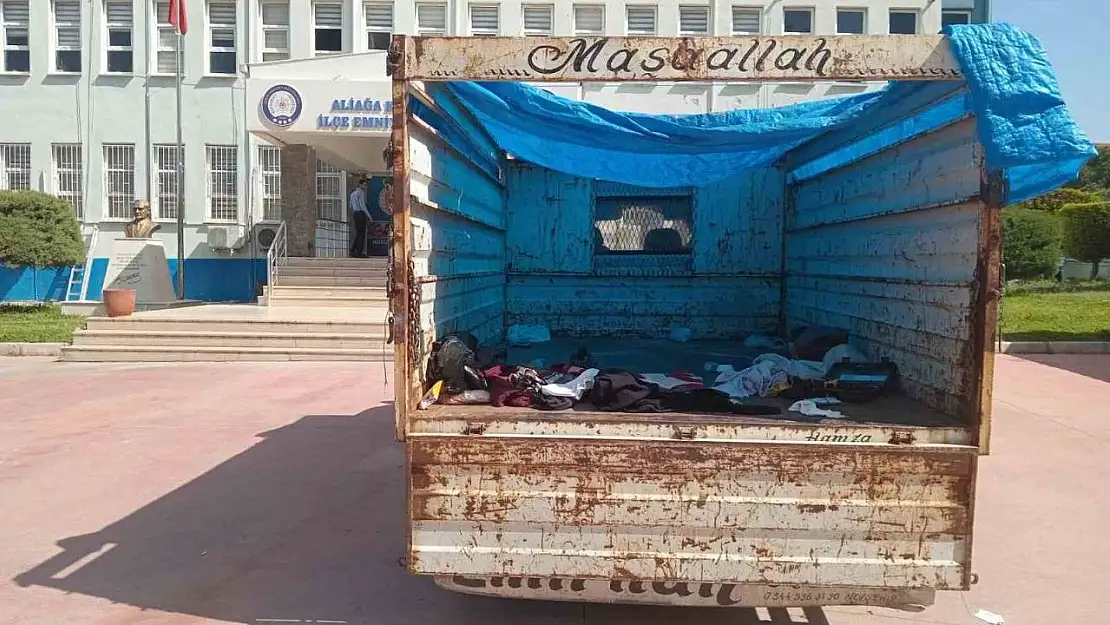 Göçmen kaçakçısı 24 göçmenle yakalandı