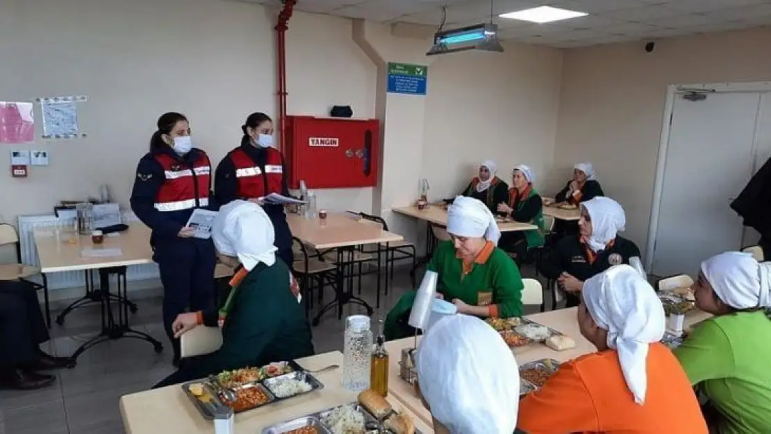 Gömeç'te jandarma KADES'i tanıttı