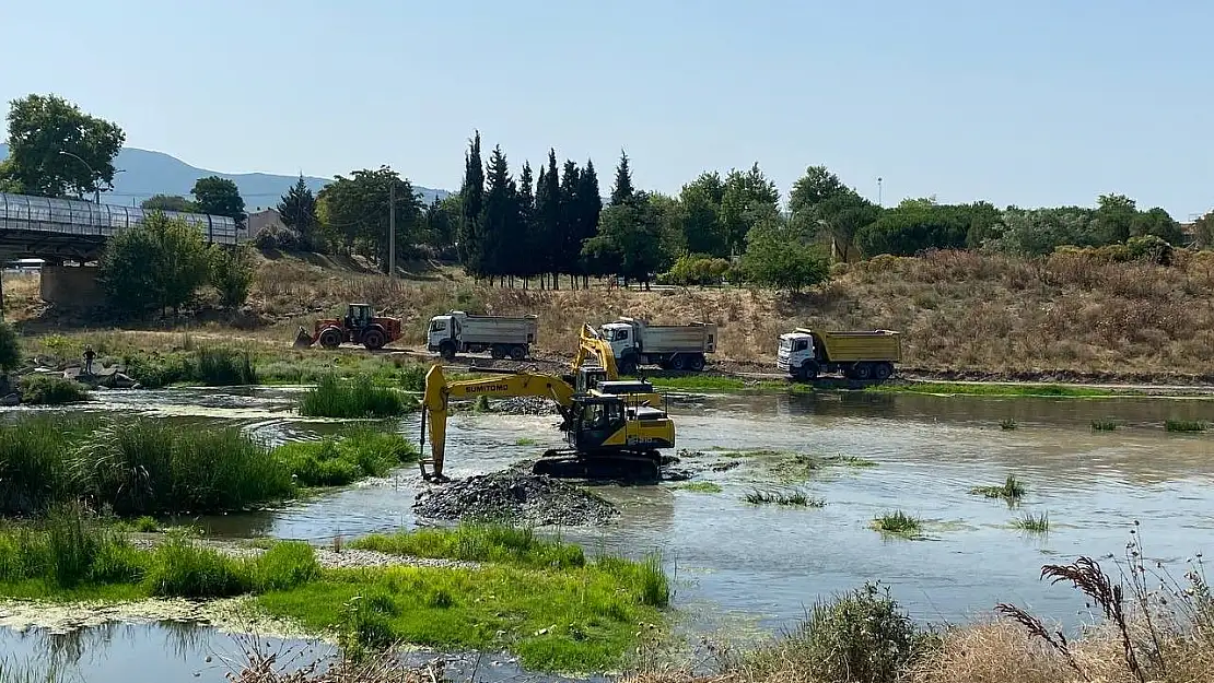 Gönen Çayı ıslah çalışmaları başladı