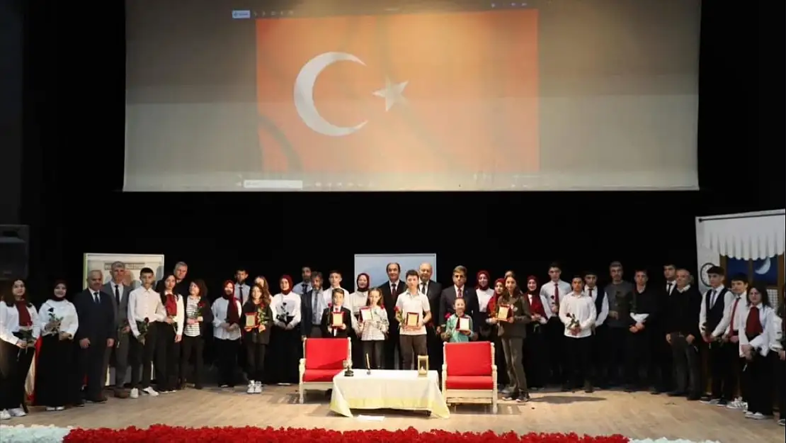 Gönen'de İstiklal Marşı'nın 104. yılında anlamlı kutlama