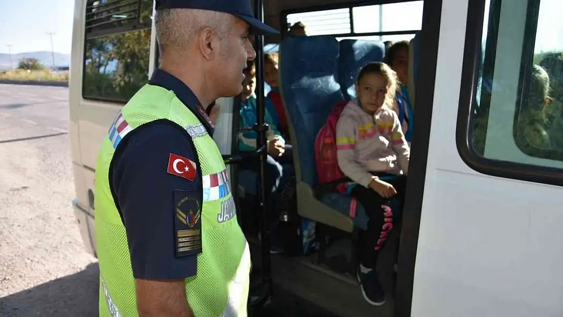 Gönen'de öğrenci servisleri denetlendi