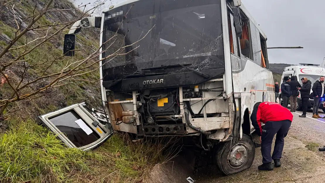 Gönen'deki servis kazasında 17 kişi taburcu oldu