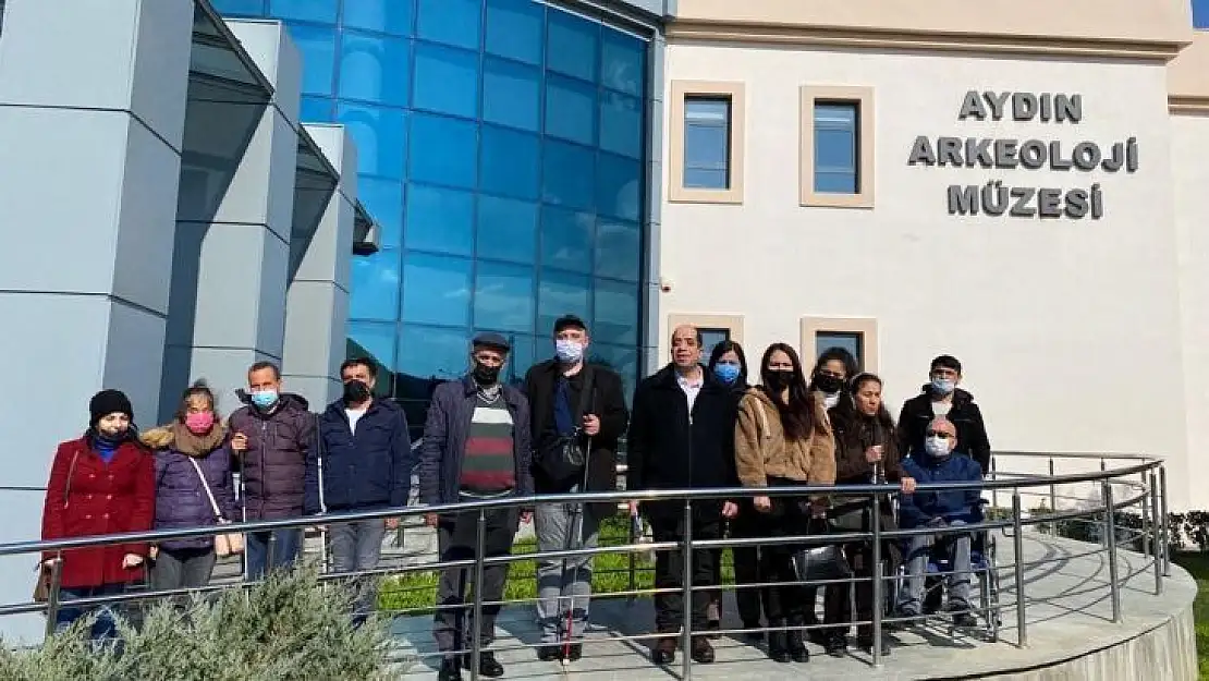 Gönül gözüyle Arkeoloji Müzesi'ni gezdiler
