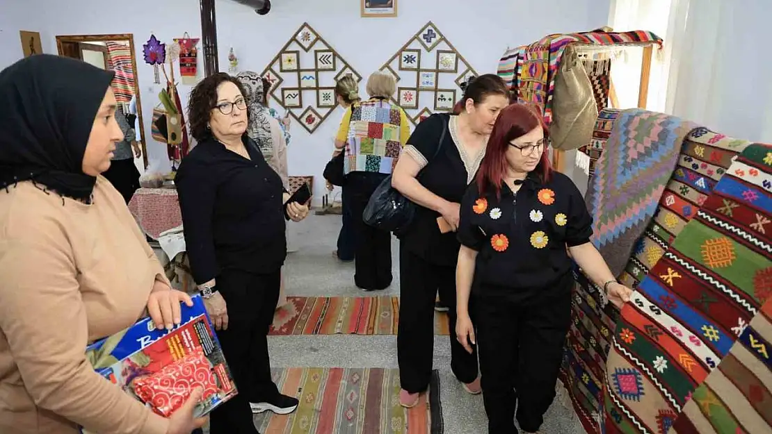 Gönüllü anneler Çameli'nin doğası ve kültürel zenginliklerine hayran kaldı