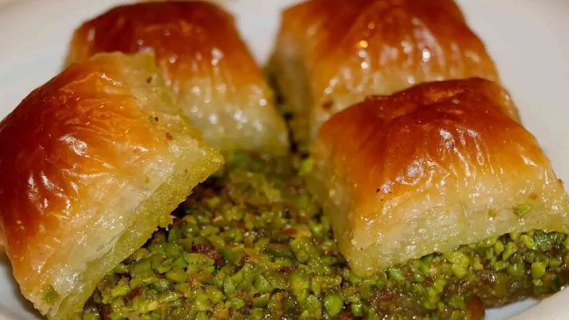 Gündemden düşmeyen baklava diyet listelerinde yer almıyor