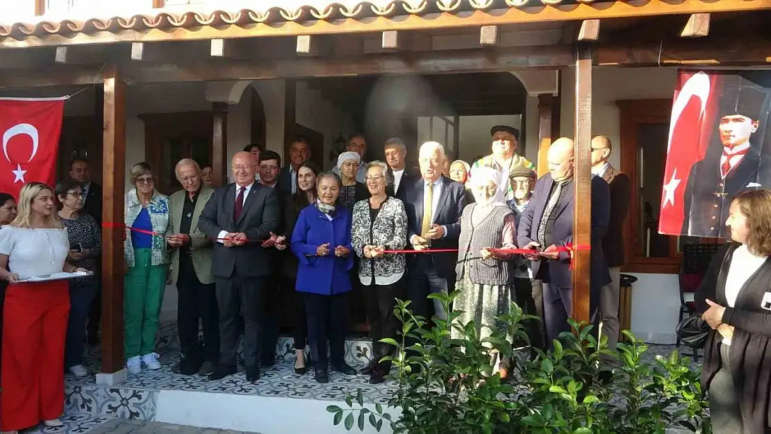 Gürün Ailesinin bağışladığı 'Hafız Mehmet Gürün Kültür Evi' açıldı