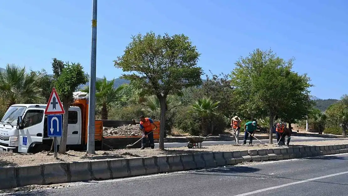 Güzelçamlı'nın refüj ve kavşaklarına estetik düzenleme