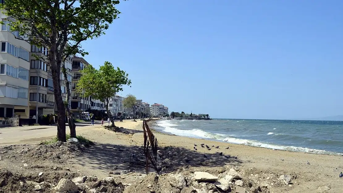 Güzelyalı sahil düzenlemesi esnaf ve vatandaşı çileden çıkardı