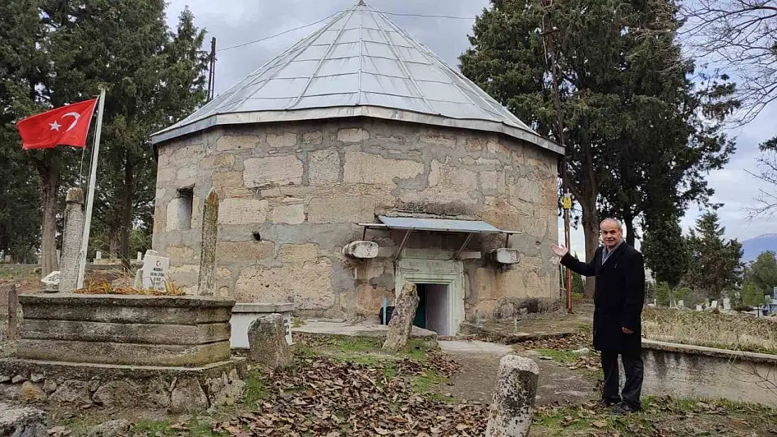 Habibi Acemi'nin mezarı ve Cevher deliği ziyaretçilerin ilgisini çekiyor