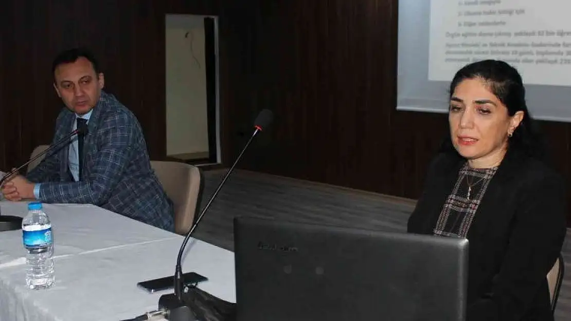 Haftada bir gün okula giden öğrenci 3 belgeye birden ulaşacak