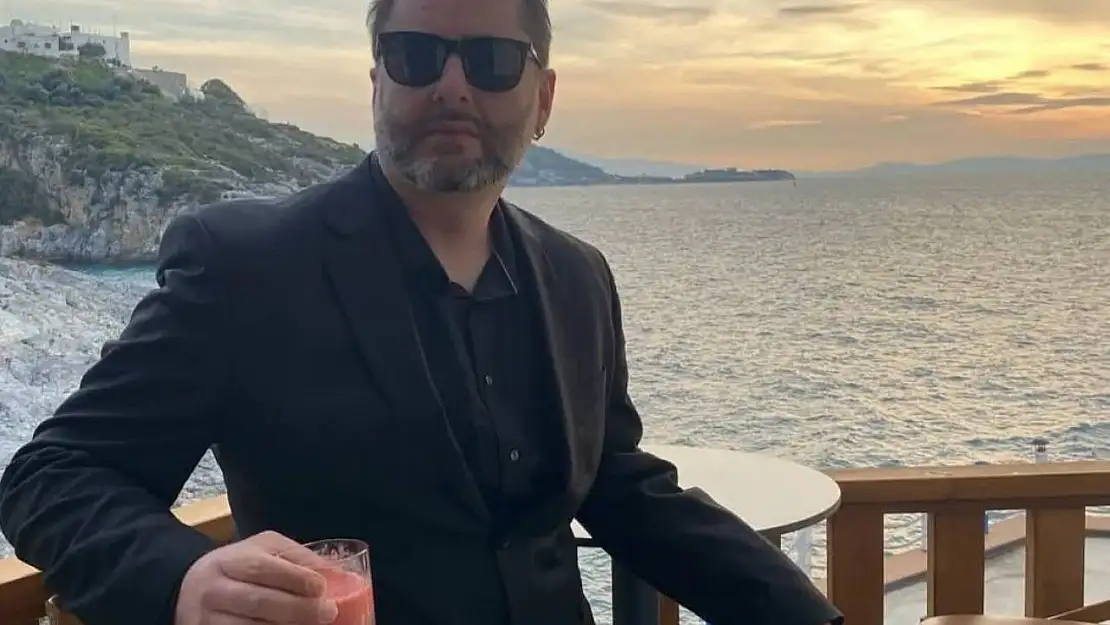 Halı saha maçında kalp krizi geçiren kurye hayatını kaybetti