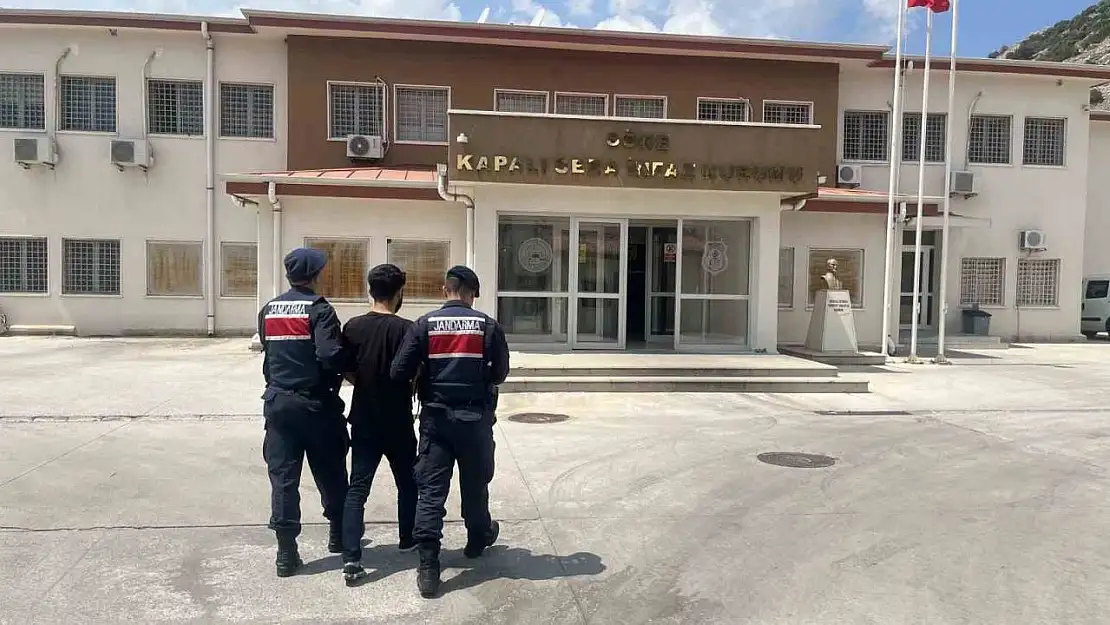 Hapis cezası ile aranan şahıs Kuşadası'nda yakalandı