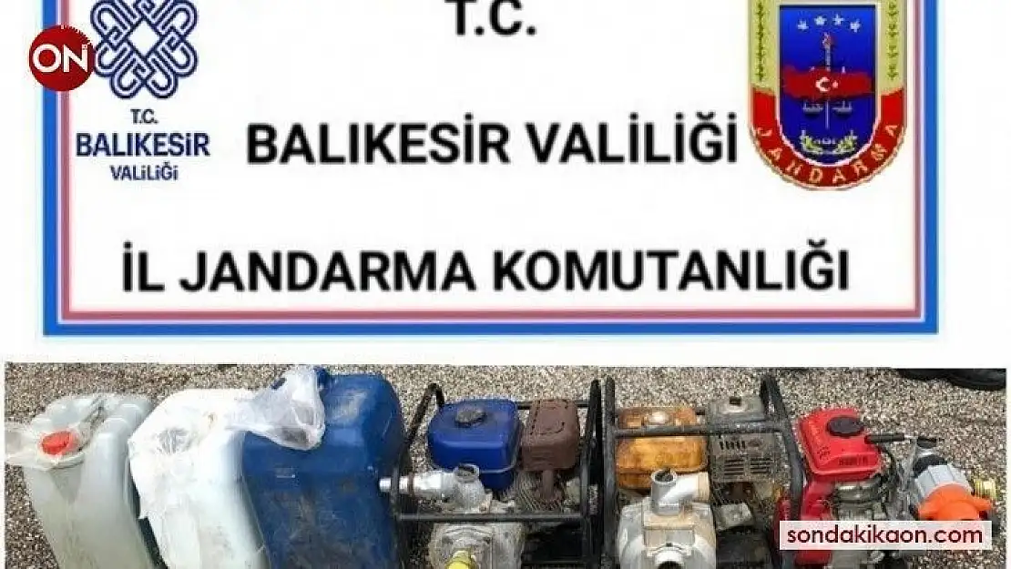 Hırsızlar jandarmadan kaçamadı