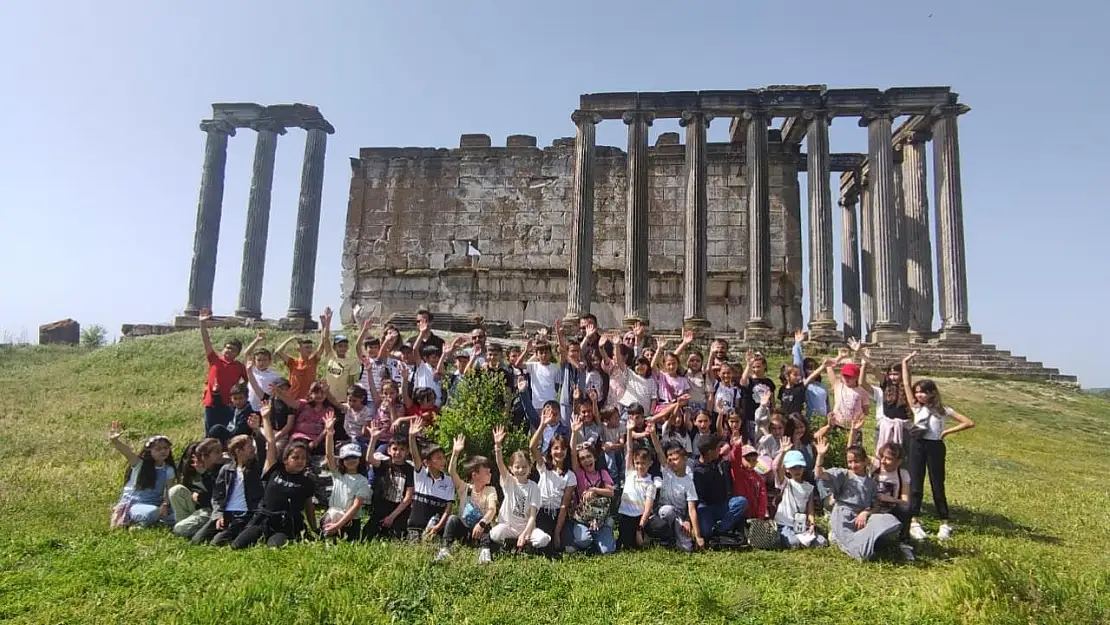 Hisarcık Cumhuriyet İlkokulu öğrencileri Kütahya tarihini tanıdı