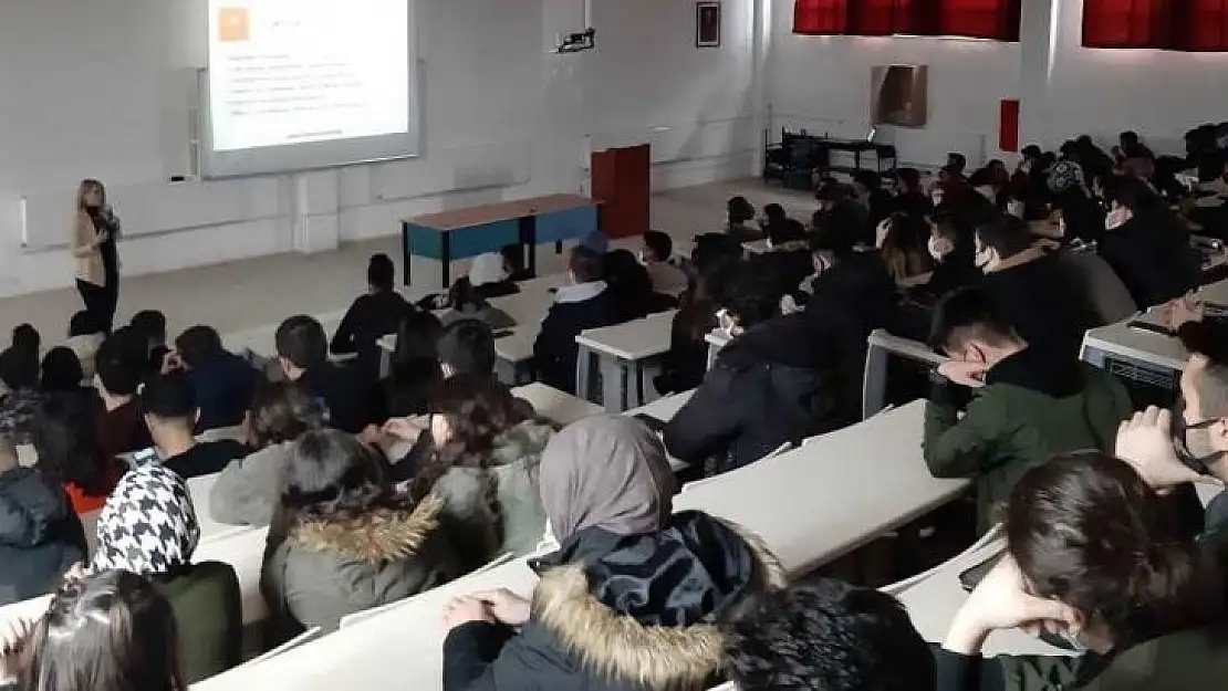 Hisarcık MYO'da 'Kadına Yönelik Şiddetle Uluslararası Mücadele' semineri