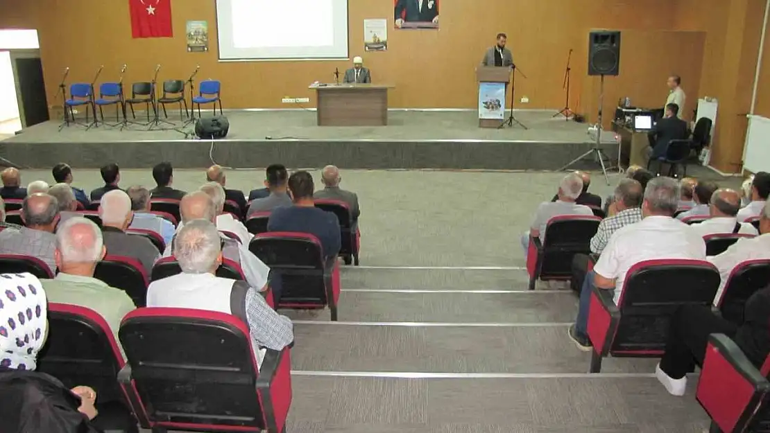 Hisarcık'ta 'Peygamberimiz ve Şahsiyet İnşası' konulu konferans