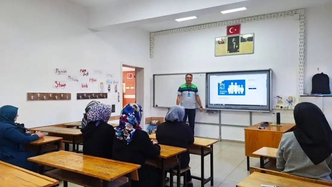 Hisarcık'ta Aile Okulu veli eğitimi seminerleri