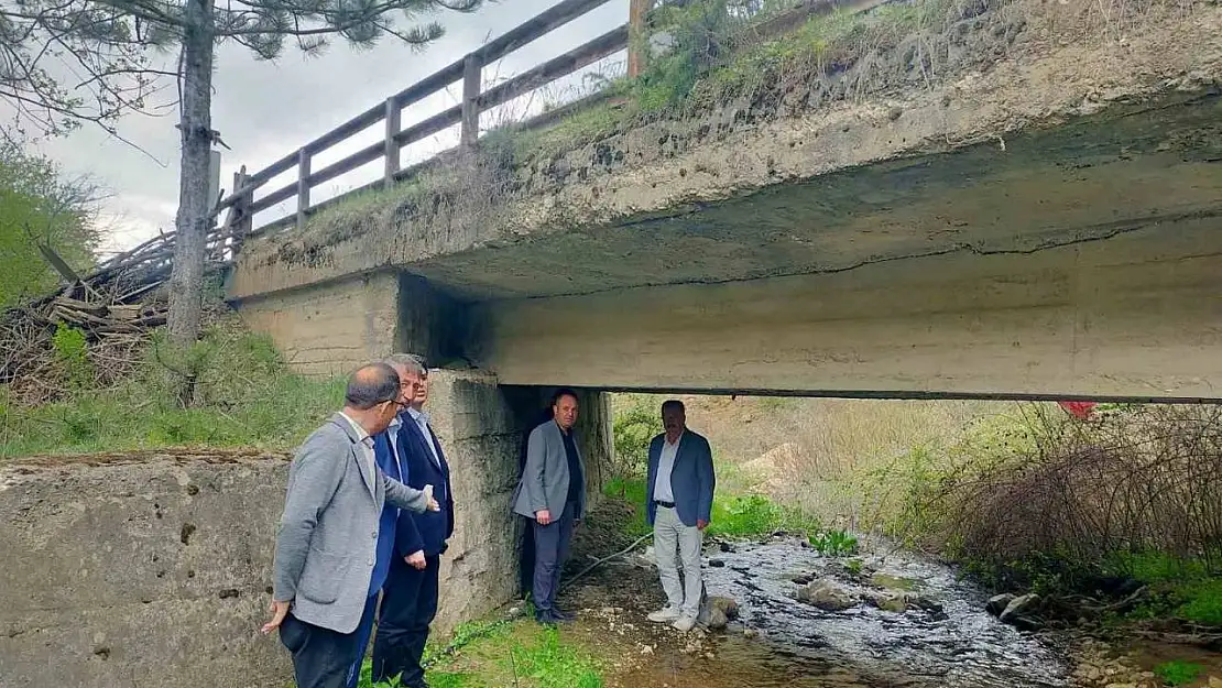 Hisarcık'ta deprem sonrası yol ve köprülerde inceleme