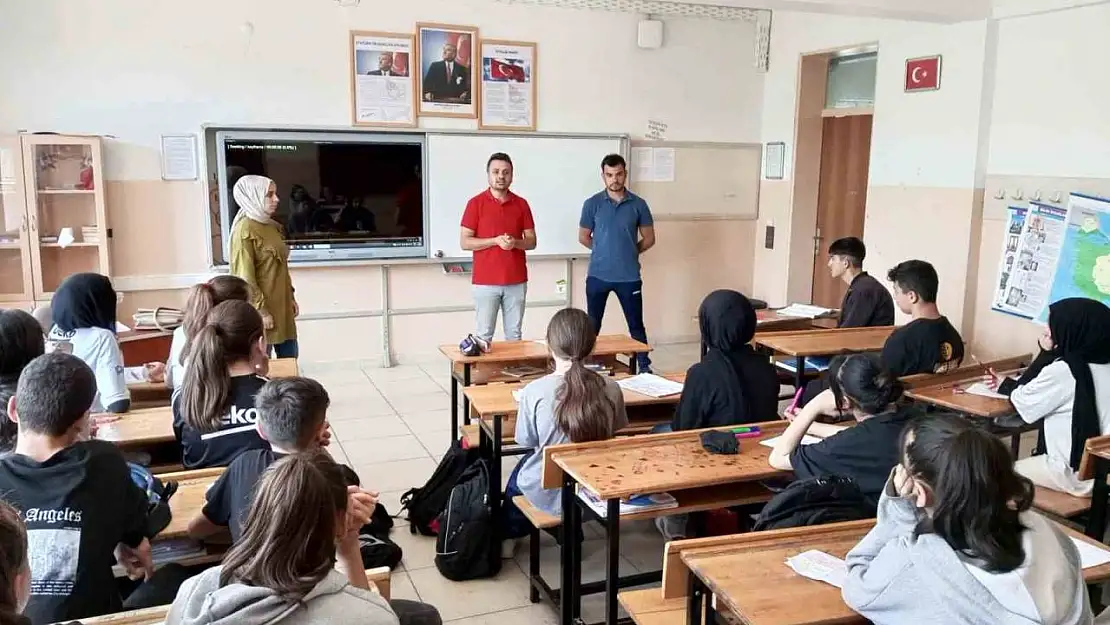 Hisarcık'ta ortaokul öğrencilerine Anadolu Lisesi tanıtıldı