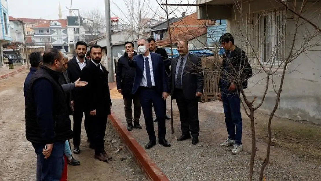Huzur Mahallesinde eksik kaldırımlar tamamlanıyor