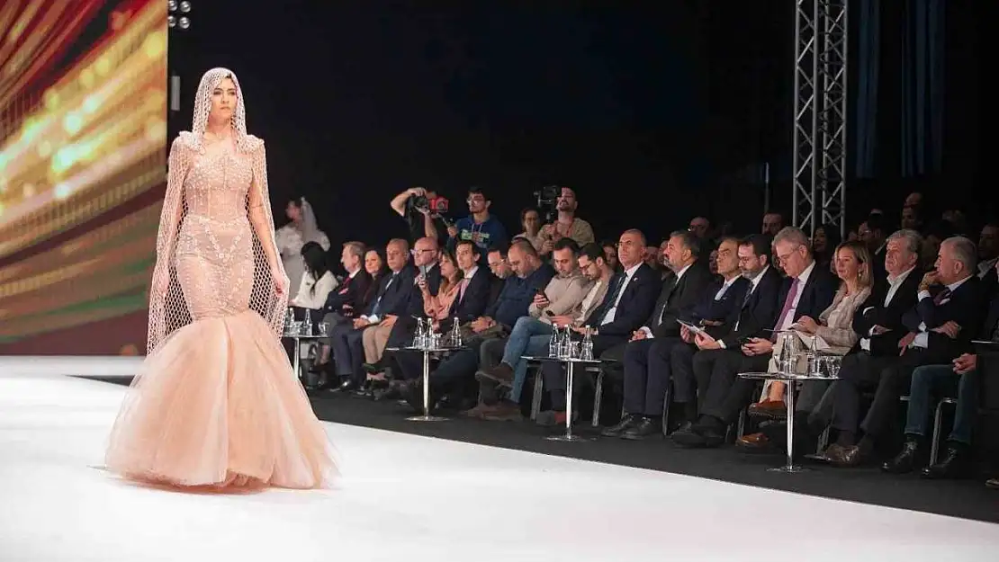 IF Wedding Fashion İzmir'e görkemli açılış