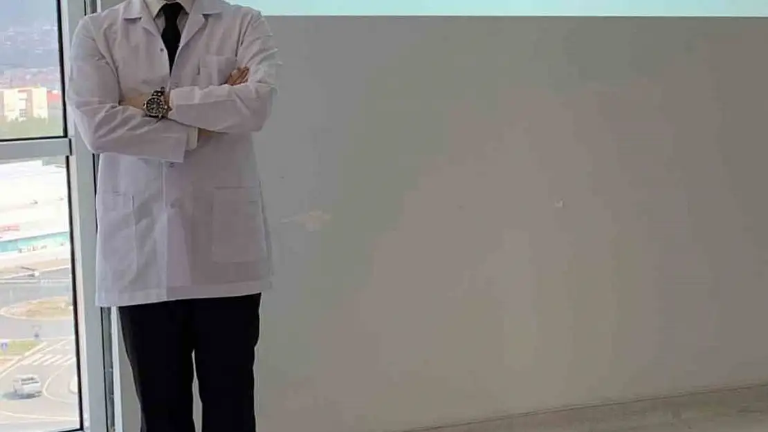 İftira kurbanı doktor görevine döndü, hukuk mücadelesini sürdürüyor