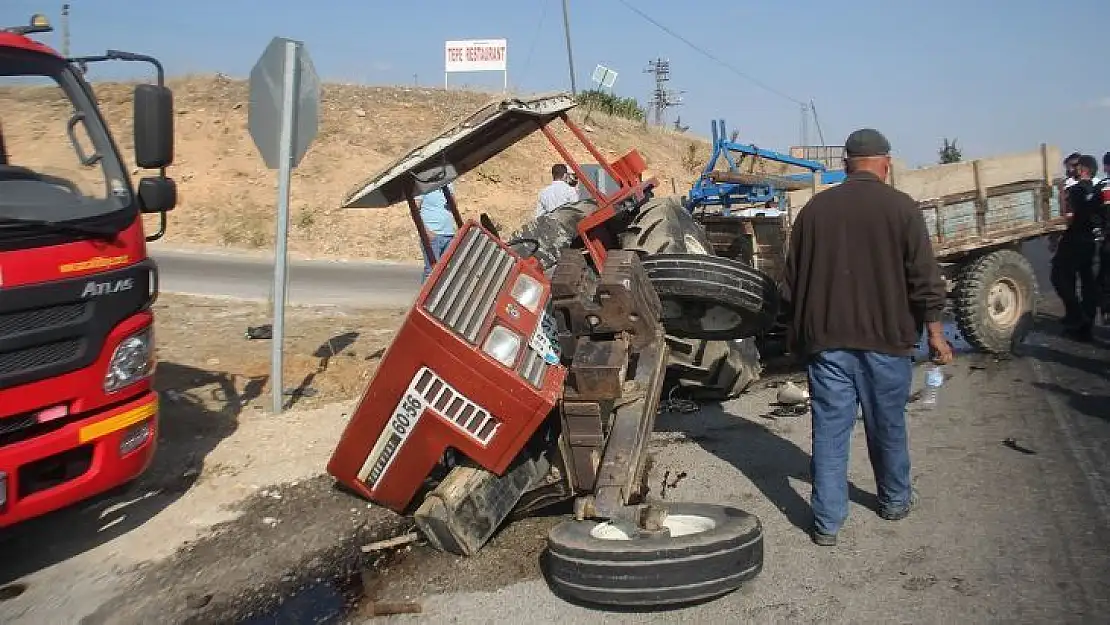 İkiye bölünen traktörden sağ çıktı