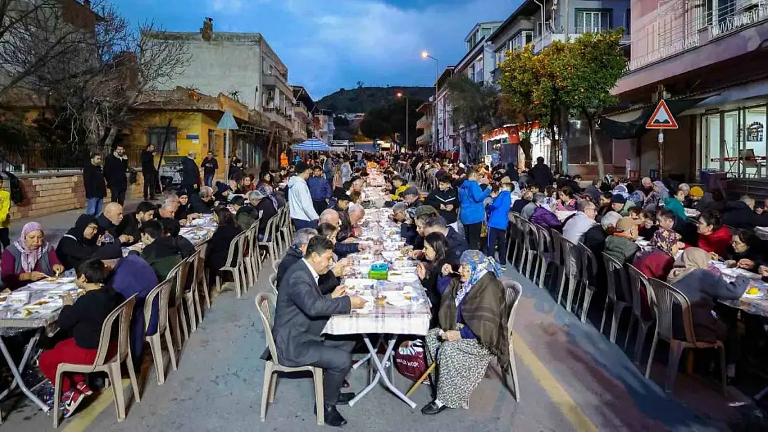 İlk 4 günde 5 binden fazla Efelerli iftar sofrasında buluştu