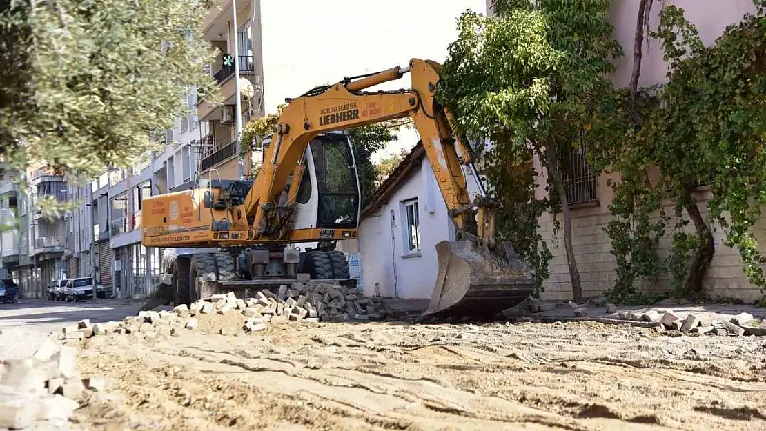 İncirliova Zafer Mahallesi'nin en büyük iki caddesi yenileniyor