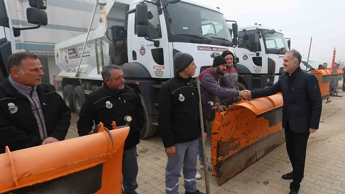 İnegöl Belediyesi ekipleri kar yağışına hazır