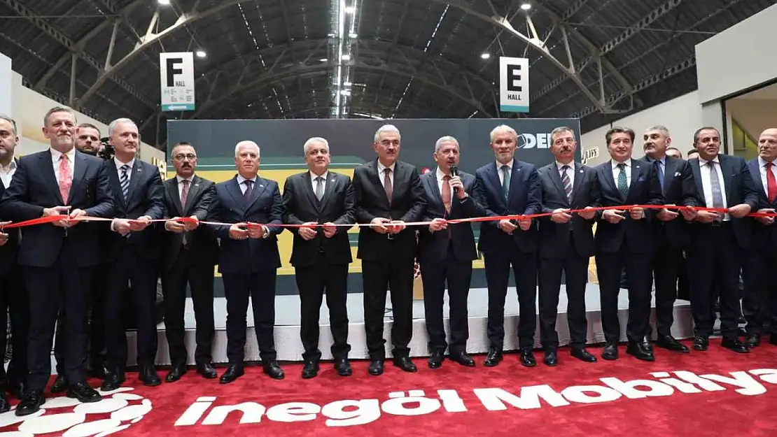 İnegöl'de 52. Mobilya Fuarı başladı