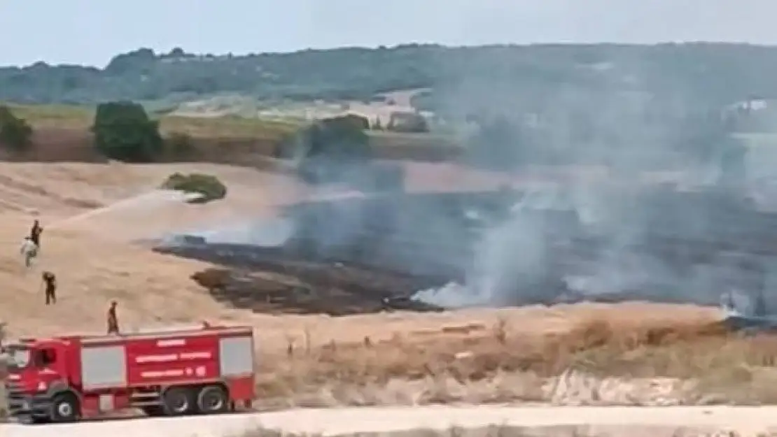 İnegöl'de buğday tarlası alevlere teslim oldu