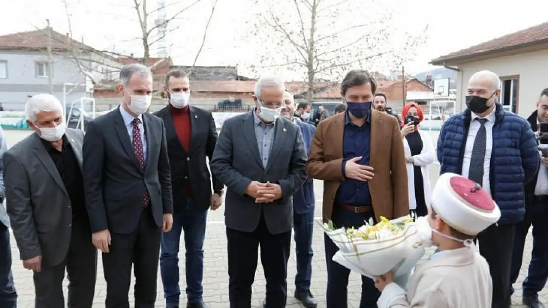 İnegöl'de çocuklar Türk büyüklerinin hikâyeleri ile büyüyor