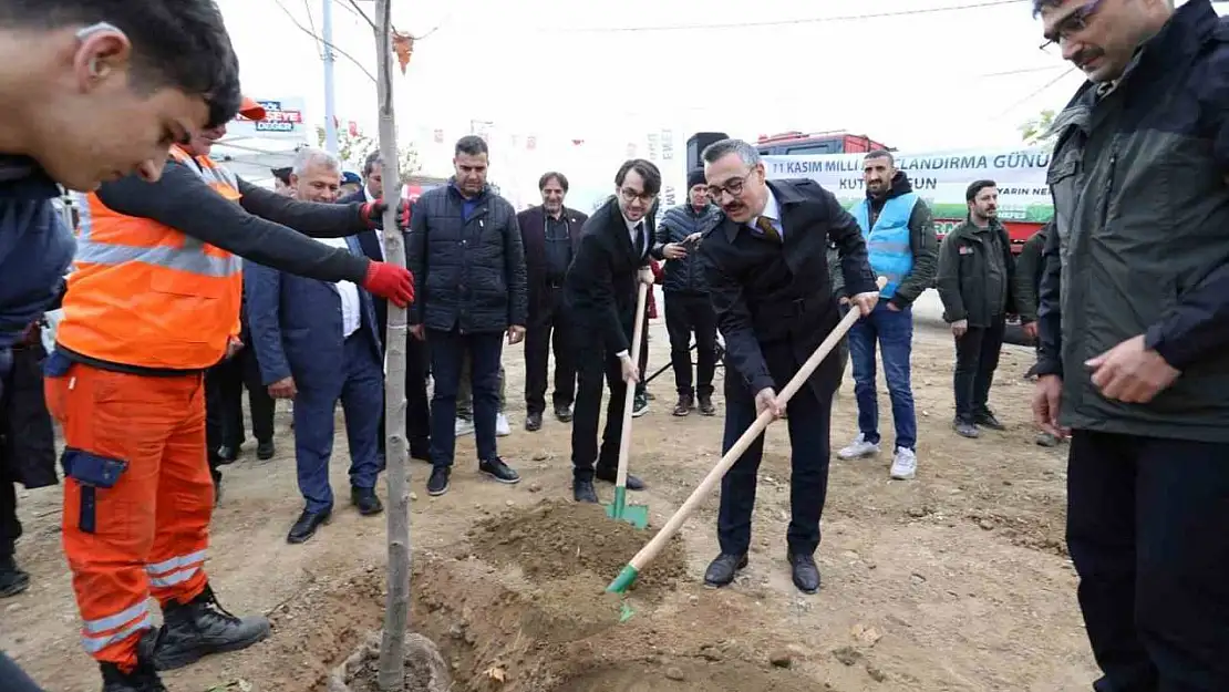 İnegöl'de fidanlar toprakla buluştu