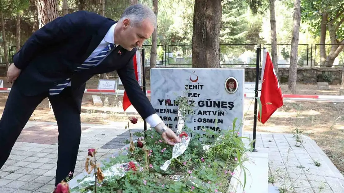 İnegöl'de kurtuluşunun 102. yılı kutlamaları törenle başladı