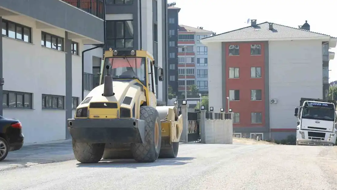 İnegöl'de yeni sokaklar açılıyor, ulaşıma konfor geliyor