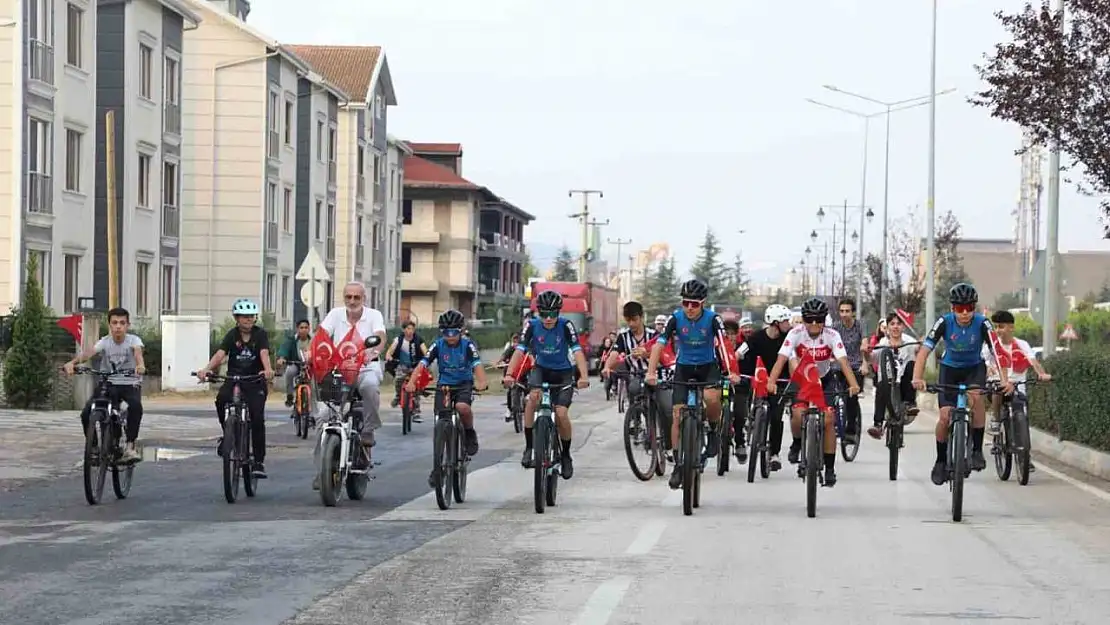 İnegöl'de zaferden kurtuluşa pedal basıldı