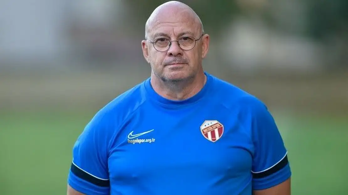 İnegölspor'da Teknik Direktör Hasan Erkin Şimşir istifa etti