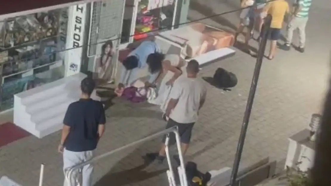 İngiliz turist kadınlar Marmaris'i birbirine kattı