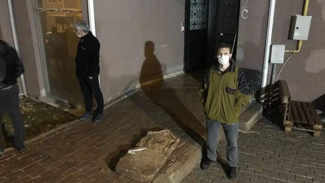 İnşaattan 2 bin yıllık mezar taşı çıktı