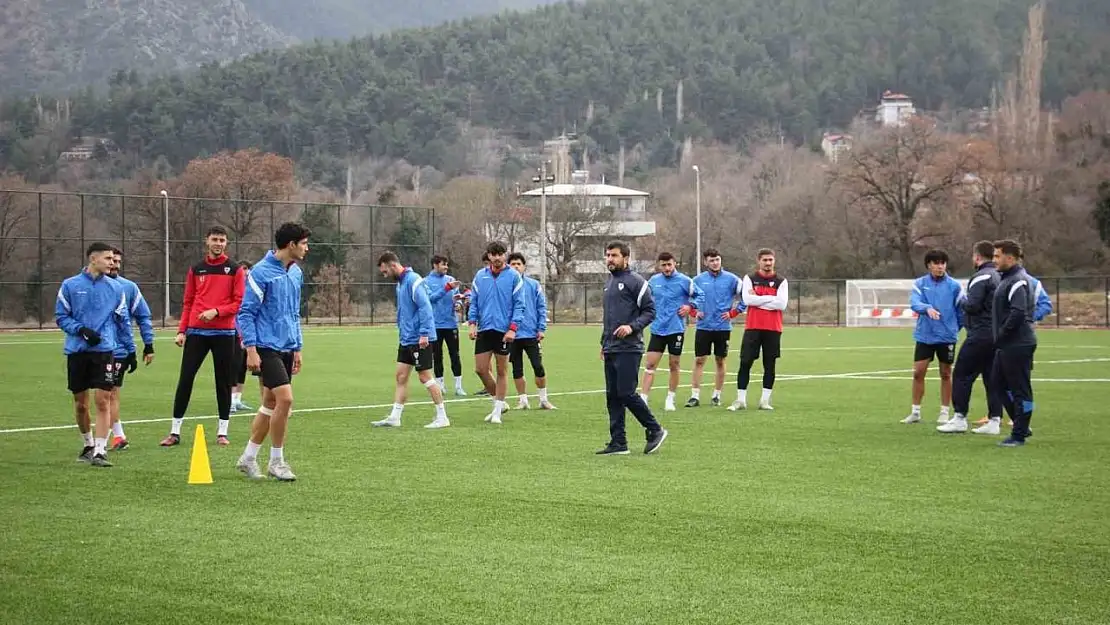 Irlıganlıspor, Kumluca'ya 3 puan için gidiyor