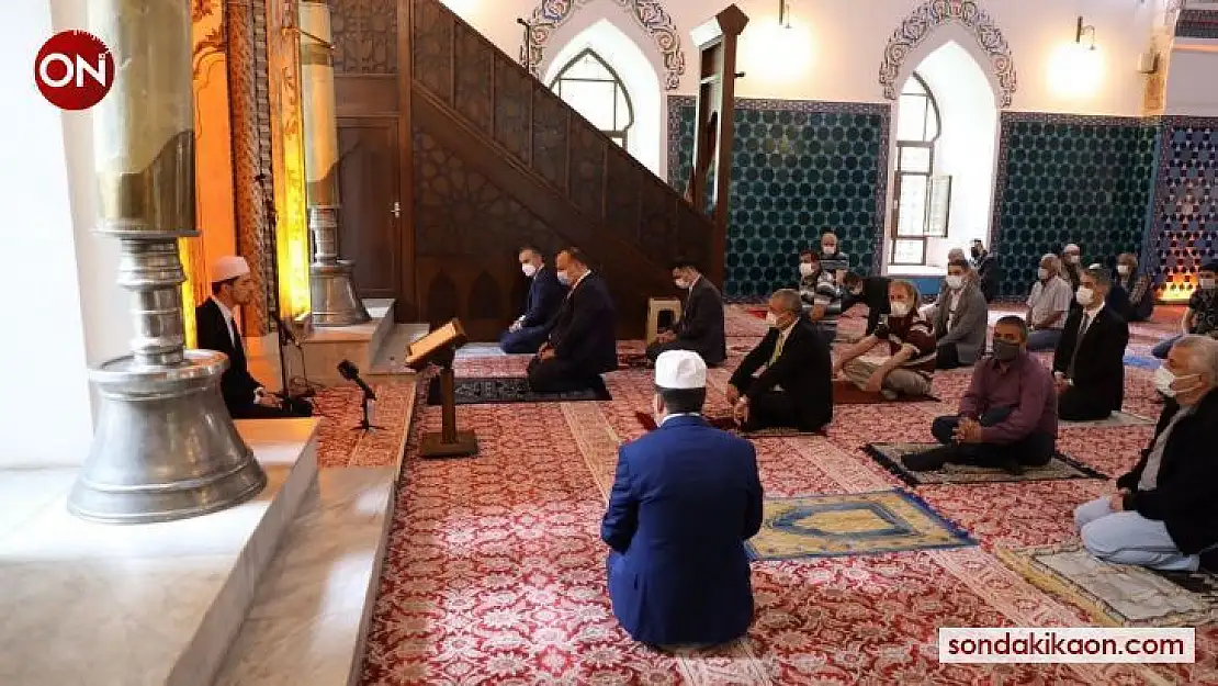 İstanbul'un fethi Bursa'da 568 Fetih suresiyle kutlandı