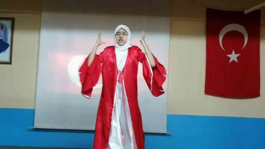 İstiklal Marşı ve Mehmet Akif Ersoy'un şiirlerini okuma yarışması düzenlendi