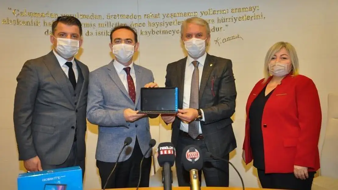 İTSO'dan öğrencilere tablet desteği
