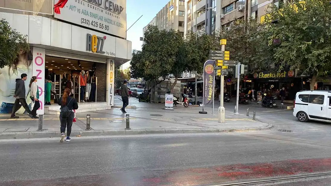 İzmir'de 3.7 büyüklüğünde deprem