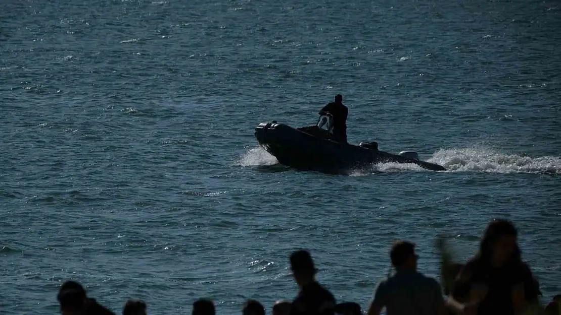 İzmir'de düşen helikopterin enkazını çıkartmak için özel ekip getirildi