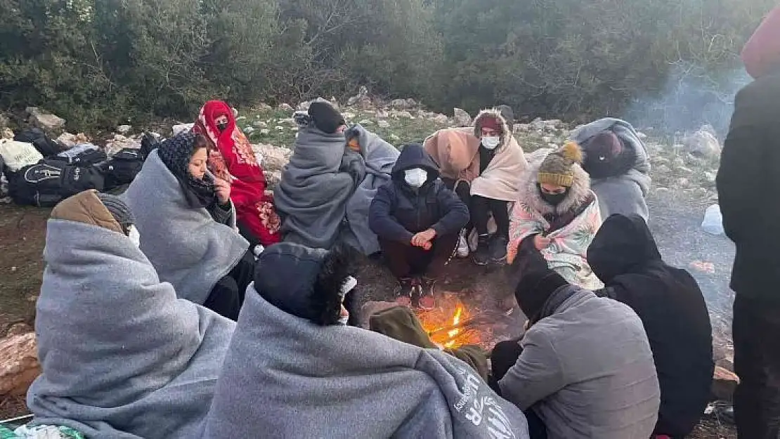 İzmir'de jandarma ekiplerinden dev göçmen kaçakçılığı operasyonu