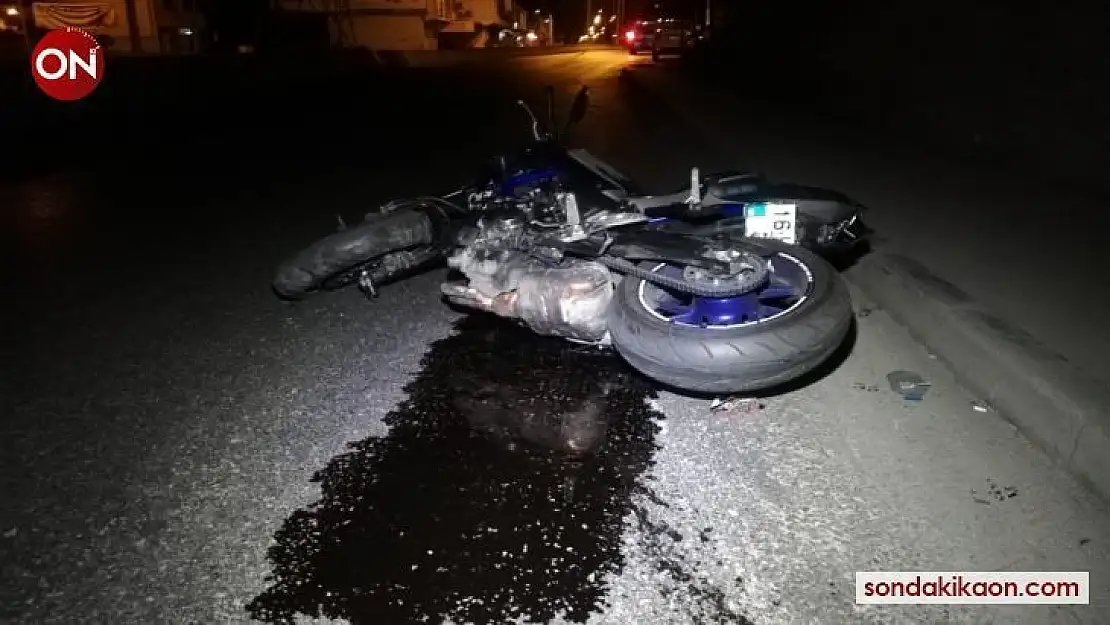 İzmir'de kaldırıma çarpan motosiklet metrelerce sürüklendi: 1 ölü, 1 yaralı
